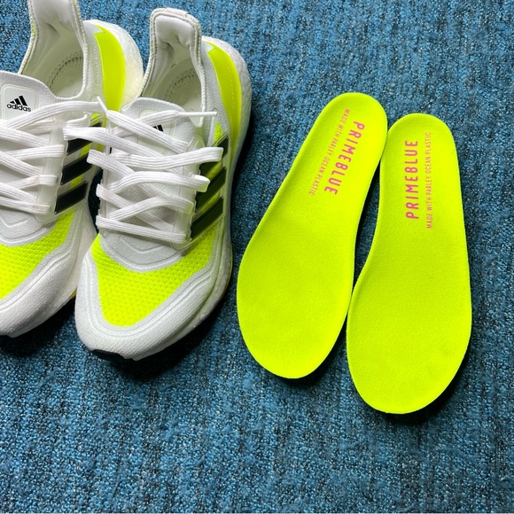 Adidas Ultraboost 21 Sneakers in Solar Yellow Black White - Picture 3 of 10